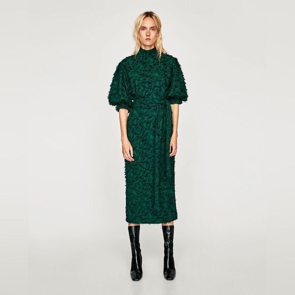 ZARA Blogger Favorite Emerald Green Textured Midi Dress - Picture 1 of 15